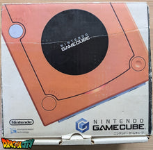 Charger l&#39;image dans la galerie, GameCube Orange JAP 60Hz Freezone + Boîte + 1 Manette Sans Fil + Alimentation 110V + Câble Vidéo + Puce Xeno-GC + Picoboot + Sandisk Swiss 64Go + SD2SP2 POR TF