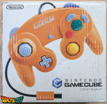 Charger l&#39;image dans la galerie, GameCube Orange JAP 60Hz Freezone + Boîte + 1 Manette Sans Fil + Alimentation 110V + Câble Vidéo + Puce Xeno-GC + Picoboot + Sandisk Swiss 64Go + SD2SP2 POR TF