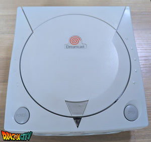 Dreamcast VA0 60Hz + Bios Freezone + Patch 50Hz/60Hz Auto + Boîte + Alimentation 220V + 1 Manette + Notices + Dream Passport 1 et 3 + Câble Vidéo + Câble Alimentation + Serial Matching + Câble RJ11 + Condensateurs GDROM changés (neuf) + VMU + Jump Pack