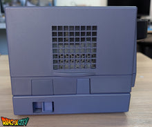 Charger l&#39;image dans la galerie, GameCube Collector Violette JAP 60Hz Freezone + Game Boy Player avec Disque + Boîte + Alimentation 110V + Puce Xeno-GC + Condensateurs changés (neuf) + Picoboot + Sandisk Swiss 256Go + SD2SP2 POR TF + Manette + Câble Vidéo + Serial Matching