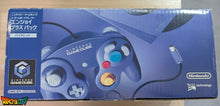 Charger l&#39;image dans la galerie, GameCube Collector Violette JAP 60Hz Freezone + Game Boy Player avec Disque + Boîte + Alimentation 110V + Puce Xeno-GC + Condensateurs changés (neuf) + Picoboot + Sandisk Swiss 256Go + SD2SP2 POR TF + Manette + Câble Vidéo + Serial Matching