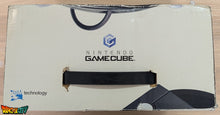 Charger l&#39;image dans la galerie, GameCube Noir JAP 60Hz Freezone + Boîte + Alimentation 110V + Puce Xeno-GC + Condensateurs changés (neuf) + Picoboot + Sandisk Swiss 256Go + SD2SP2 POR TF + Carte Mémoire OFFICIEL avec boîte + BlueRetro - Manettes Sans-Fil
