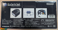Charger l&#39;image dans la galerie, GameCube Noir JAP 60Hz Freezone + Boîte + Alimentation 110V + Puce Xeno-GC + Condensateurs changés (neuf) + Picoboot + Sandisk Swiss 256Go + SD2SP2 PRO V2 + BlueRetro - Manettes Sans-Fil