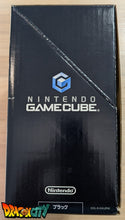 Charger l&#39;image dans la galerie, GameCube Noir JAP 60Hz Freezone + Boîte + Alimentation 110V + Puce Xeno-GC + Condensateurs changés (neuf) + Picoboot + Sandisk Swiss 256Go + SD2SP2 PRO V2 + BlueRetro - Manettes Sans-Fil