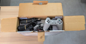 Console Sony PlayStation 1 (PS1) SCPH-7000 NTSC-J 60Hz - Version Dual Shock + Boîte + Manette PS1 + Câble Vidéo + Cable d'alimentation 110V +  PSxMemCard (Lecture Backups + Imports) + Blocage Capot (Impression 3D)