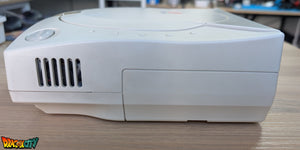 Dreamcast VA0 60Hz + Boîte + Bios Freezone + Patch 50Hz/60Hz Auto + Alimentation 220V + 1 Manette + Câble Vidéo RGB + Câble Alimentation + Serial Matching + Notices + Condensateurs GDROM changés (neuf)
