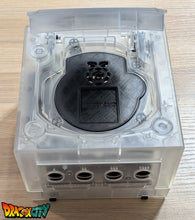 Charger l'image dans la galerie, GameCube JAP 60Hz + Coque Translucide Blanche (Neuve) + Picoboot + Cache lecteur 3D + Sandisk Swiss 512Go + SD2SP2 PRO V2