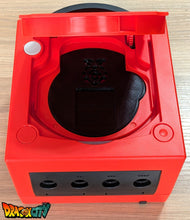 Charger l'image dans la galerie, GameCube JAP 60Hz + Coque Rouge Corail (Neuve) + Picoboot + Cache lecteur 3D + Sandisk Swiss 512Go + SD2SP2 PRO V2