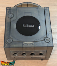 Charger l'image dans la galerie, GameCube JAP 60Hz + Coque Translucide Noire (Neuve) + Picoboot + Cache lecteur 3D + Sandisk Swiss 512Go + SD2SP2 PRO V2