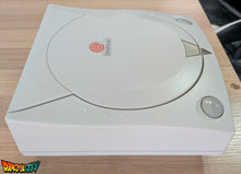 Charger l'image dans la galerie, Dreamcast VA0 60Hz + Boîte + Bios Freezone + Patch 50Hz/60Hz Auto + Alimentation 220V + 1 Manette + Câble Vidéo + Câble Alimentation + Serial Matching + Condensateurs GDROM remplacés (neufs)