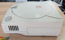 Charger l'image dans la galerie, Dreamcast VA0 60Hz + Boîte + Bios Freezone + Patch 50Hz/60Hz Auto + Alimentation 220V + 1 Manette + Câble Vidéo + Câble Alimentation + Serial Matching + Condensateurs GDROM remplacés (neufs)