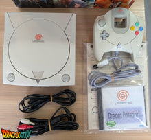 Charger l'image dans la galerie, Dreamcast VA0 60Hz + Boîte + Bios Freezone + Patch 50Hz/60Hz Auto + Alimentation 220V + 1 Manette + Câble Vidéo + Câble Alimentation + Serial Matching + Condensateurs GDROM remplacés (neufs)
